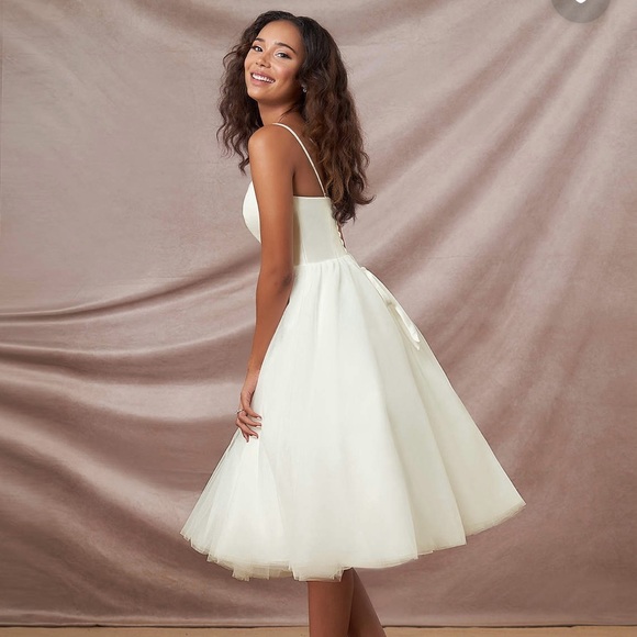 Azazie Gelsey Wedding Dress - Picture 3 of 7